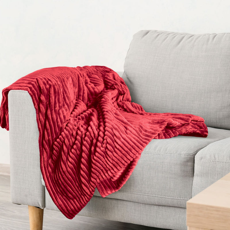 Dakota Ribbed Soft Touch Fleece Throw - Red