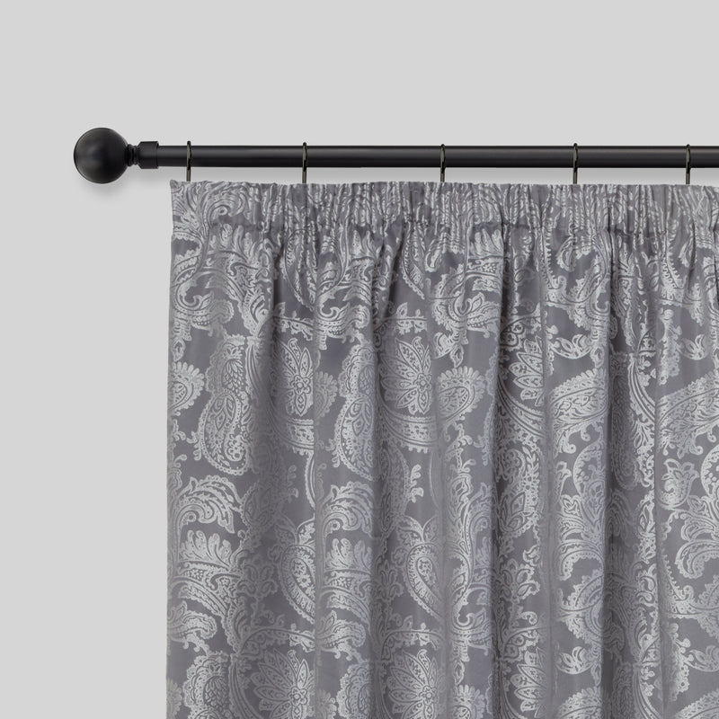 Ball - Extendable Curtain Pole with Rings and Pair of End Finials in Matt Black