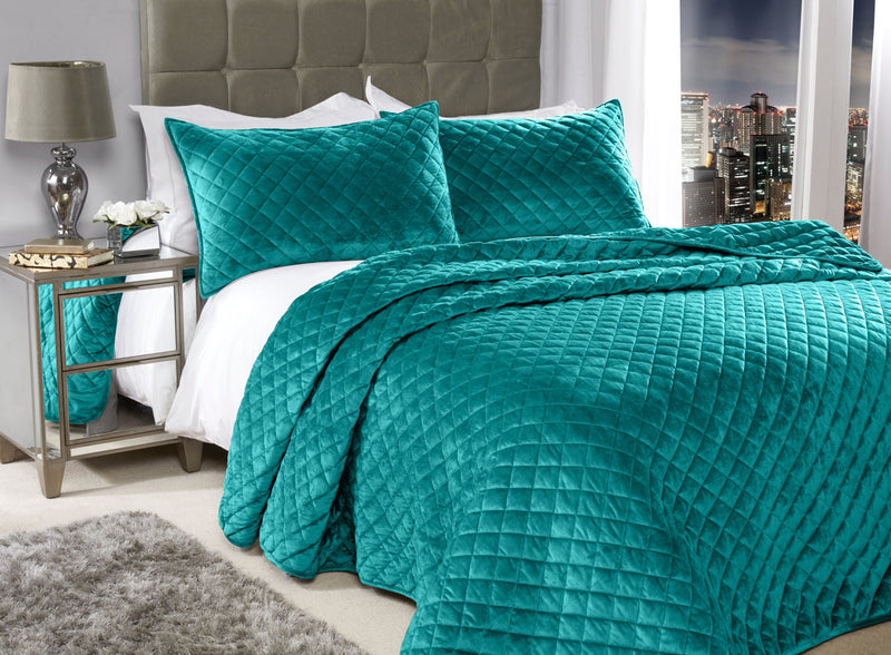 Regent Quilted Soft Touch Velvet Bedspread Set in Emerald Green