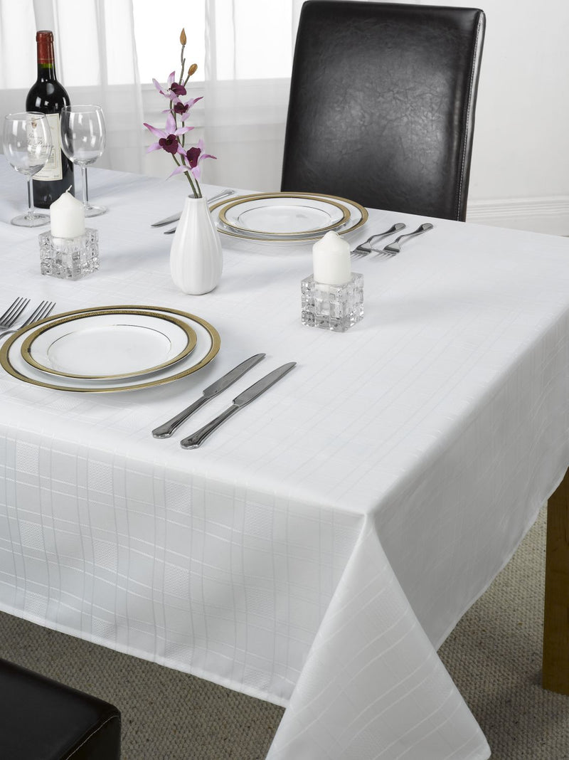 Chequers - Jacquard Table Cloth in White