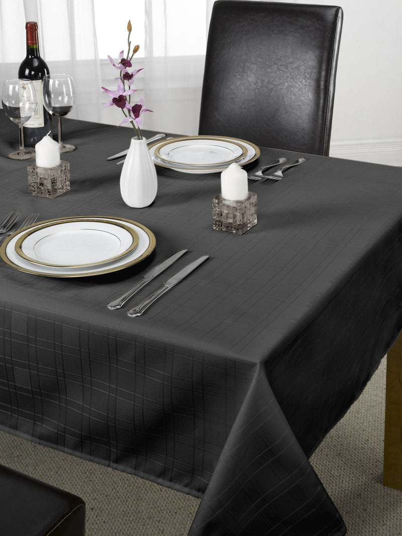 Chequers - Jacquard Table Cloth in Black