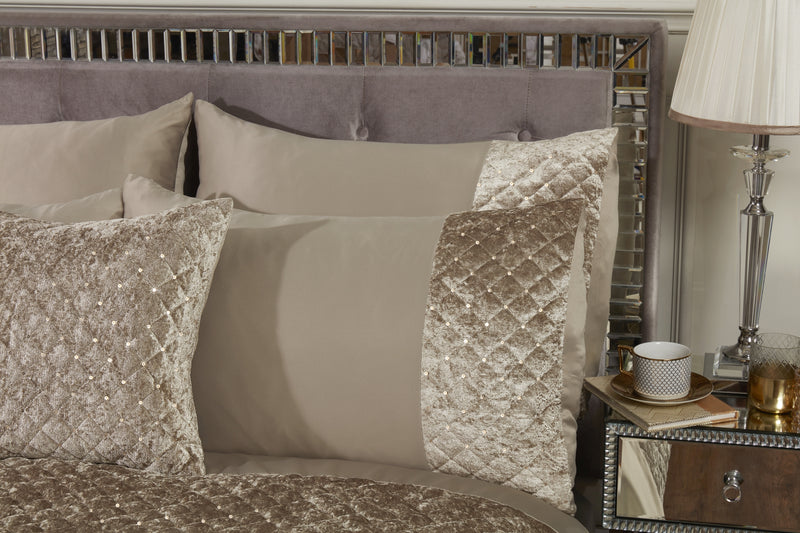 Glamour - Quilted Sequin Velvet Duvet Set in Mink