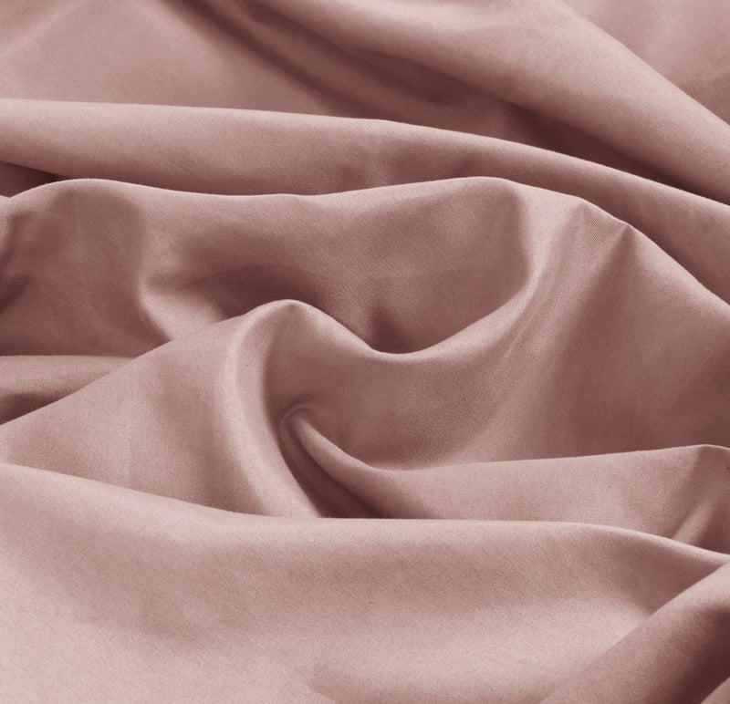 Lyla Fitted Sheet in Blush Pink