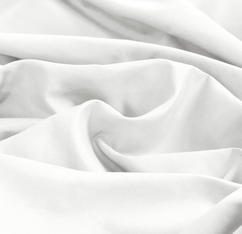 Lyla Reversible Duvet Set in White